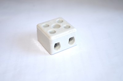 Złączka gwintowa termoutwardzalna 4mm 2-torowa (zaciski z podkładką)